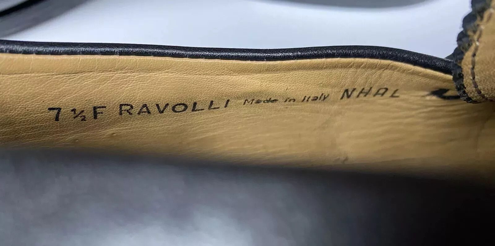 Bally Bally Ravolli Italian Leather Men slip on loafer shoes Size US 8.5 / EU 41-42 - 11 Thumbnail