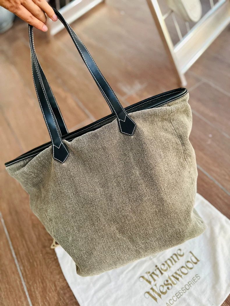 Other Vivienne Westwood size os Saturn Bag Tote Size ONE SIZE - 3 Thumbnail