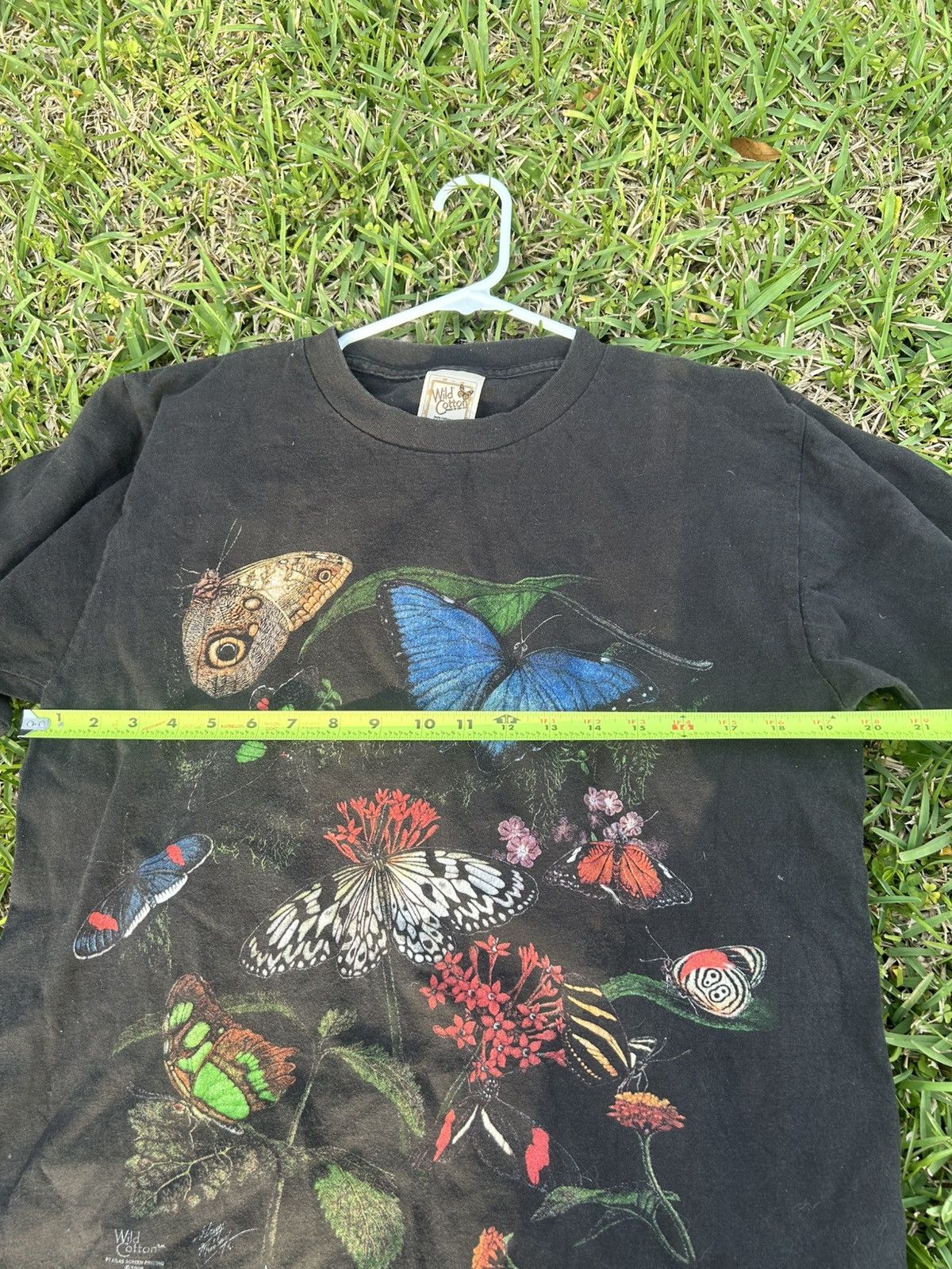 Comfort Colors Butterfly vintage black t-shirt Size US M / EU 48-50 / 2 - 7 Thumbnail