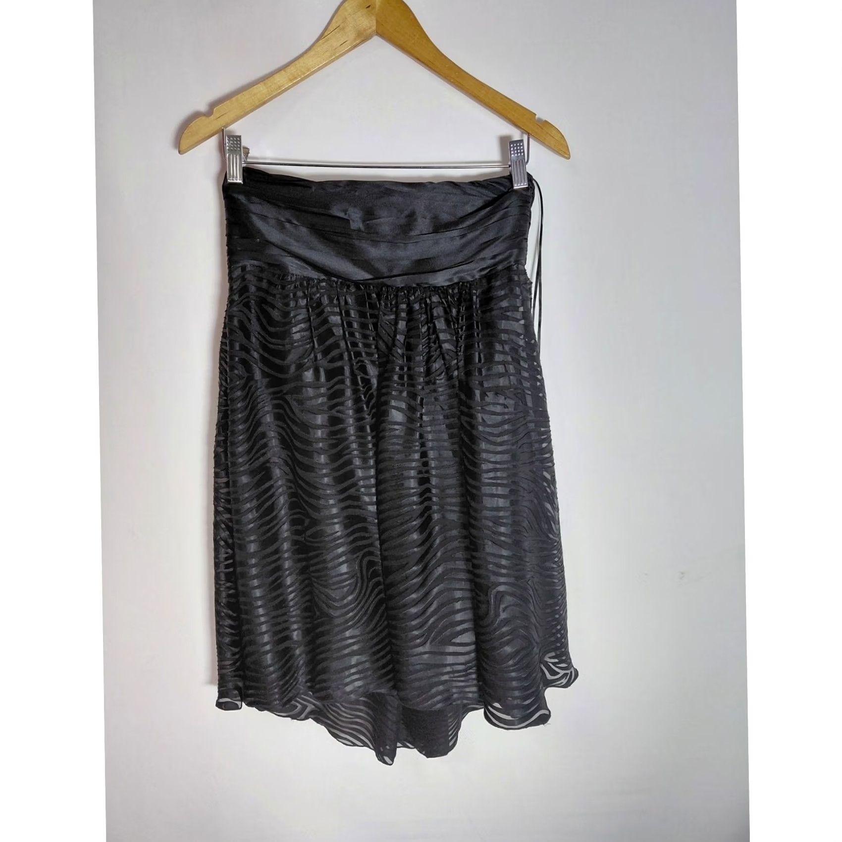 Express Express Silk Blend Strapless Dress Black Solid Sleeveless Knee Length Size 8 Regular Women Adult Dress Size M / US 6-8 / IT 42-44 - 2 Thumbnail