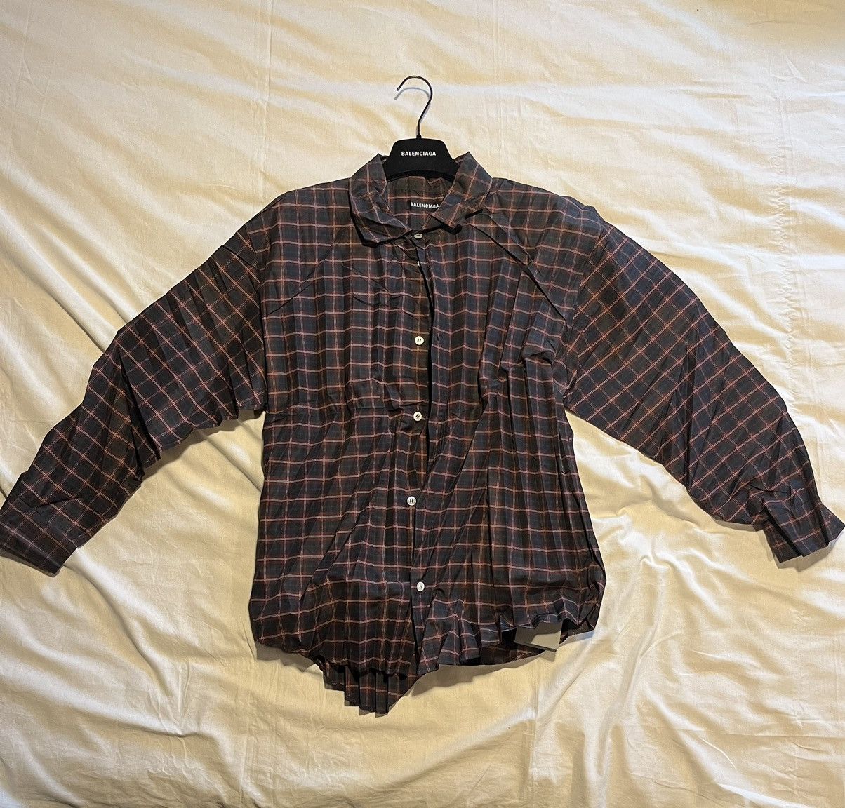 Balenciaga Balenciaga wrinkled shirt. Size US M / EU 48-50 / 2 - 1 Thumbnail
