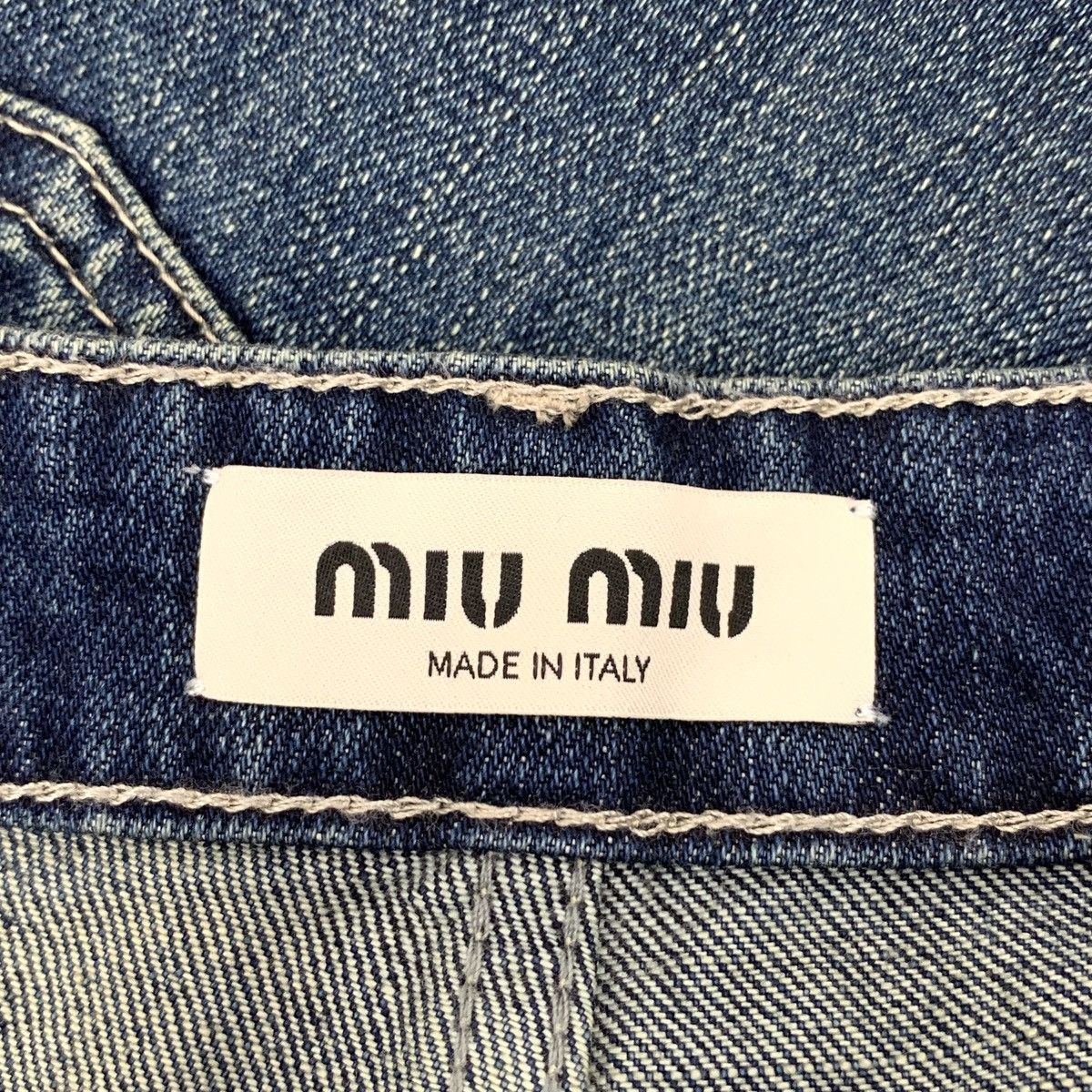 Miu Miu Miu Miu 23SS Dark Blue Logo Letter Cotton Denim Pants K26WX Size 26" / US 2 / IT 38 - 7 Thumbnail