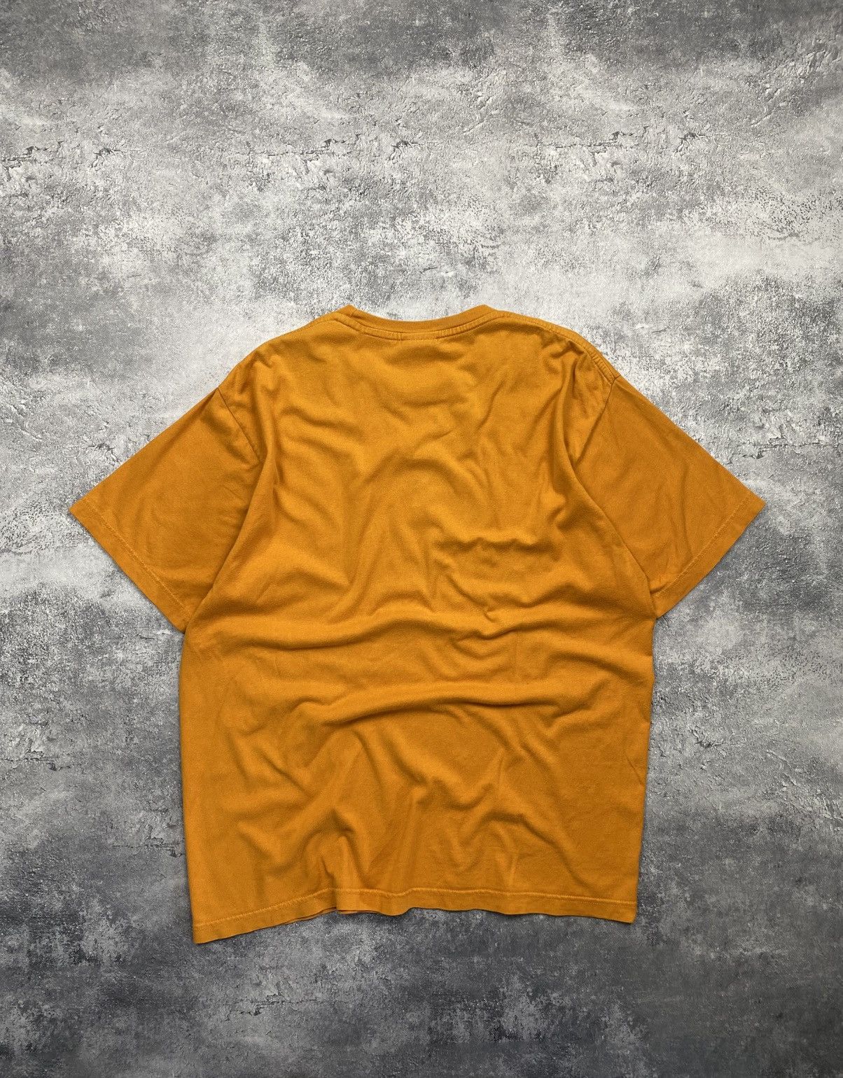 Nike Nike Vintage T-Shirt Centre Logo Y2K 90s Tee Swoosh Size US L / EU 52-54 / 3 - 13 Thumbnail