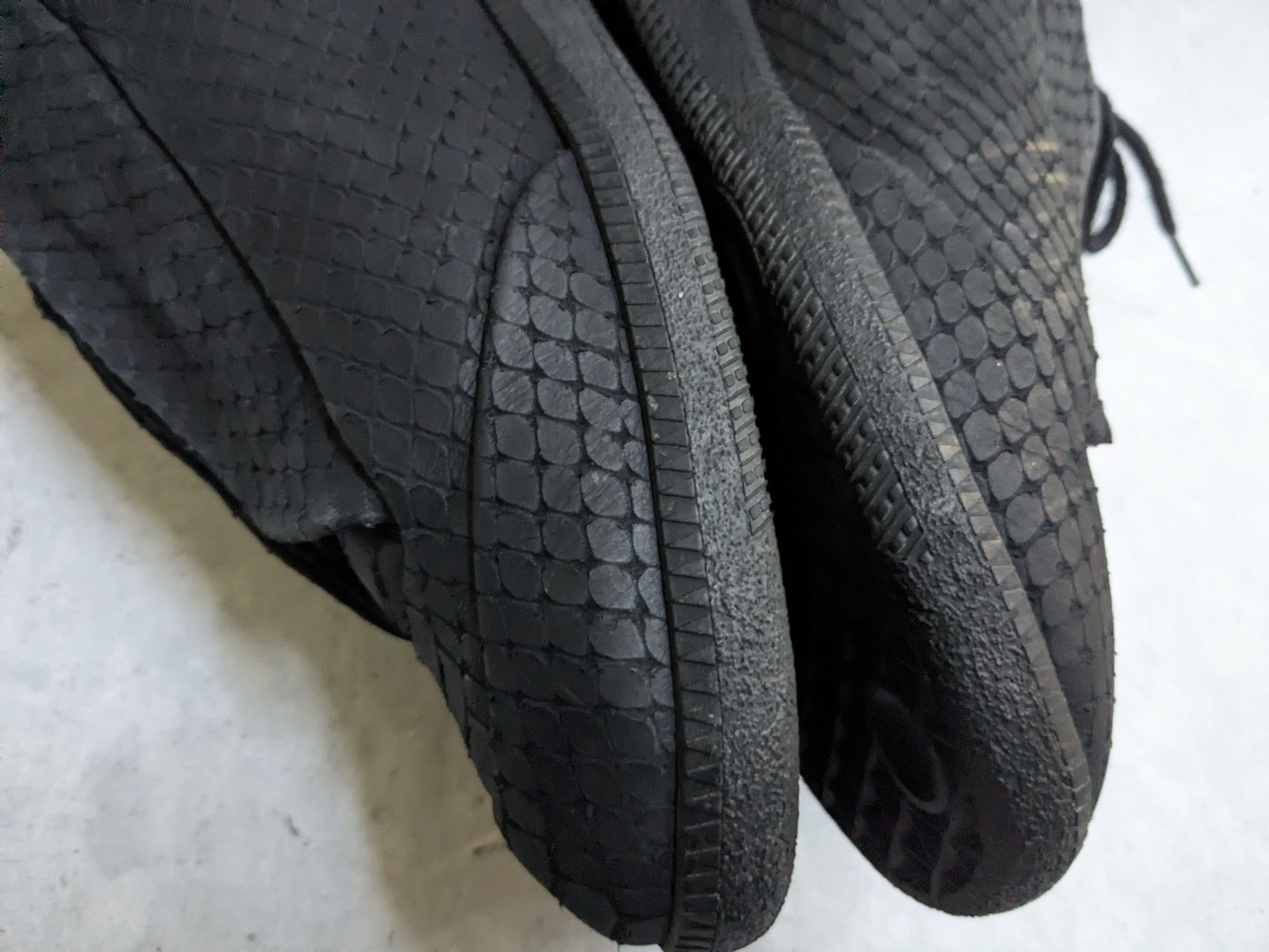 Maison Margiela Maison Margiela Future Black 13 46 Low Tops Snake Leather Size US 13 / EU 46 - 11 Thumbnail