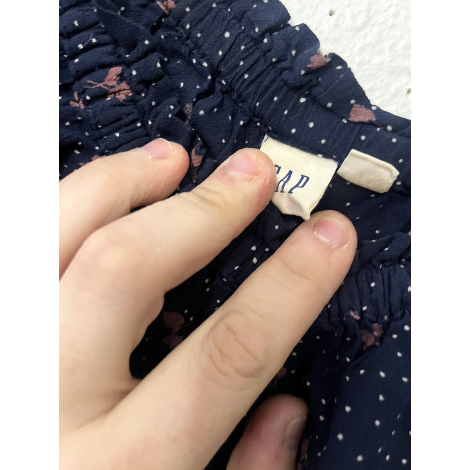 Gap VINTAGE Gap Women's Blouse Short Sleeve XS Polka Dot Navy Woven Business Casual Size XS / US 0-2 / IT 36-38 - 2 Thumbnail