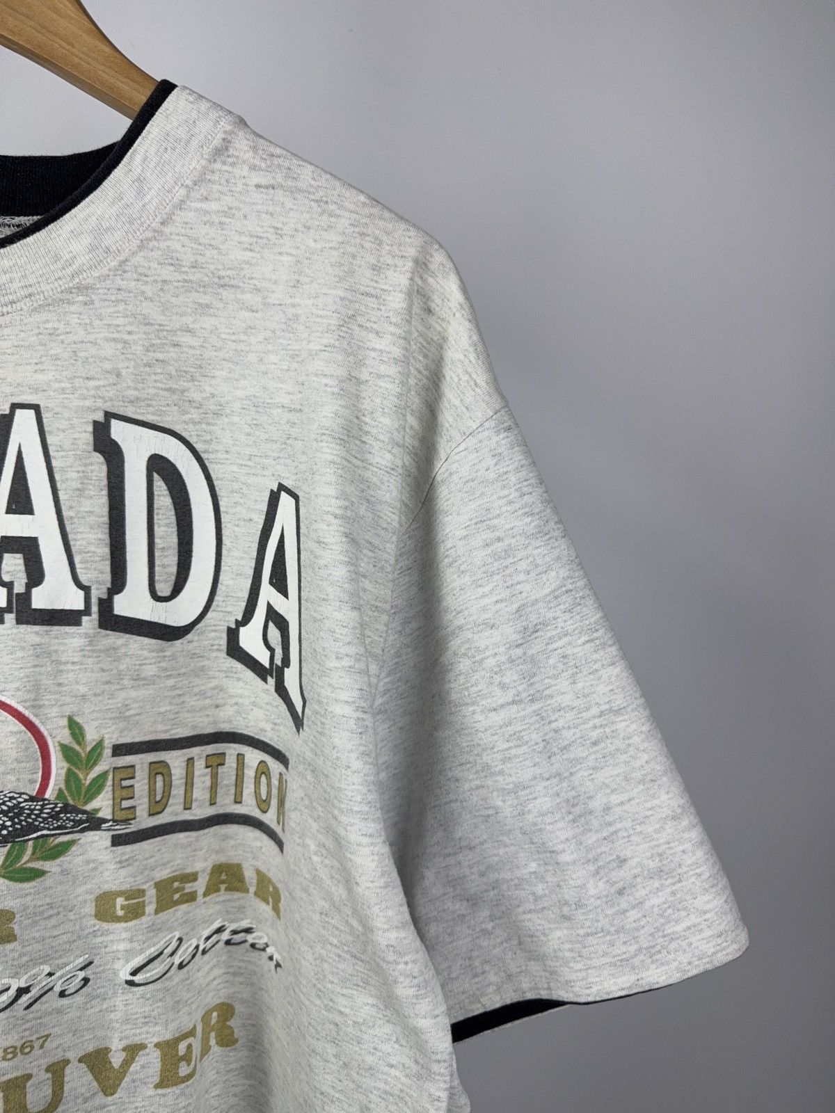 Vintage Vintage 90s CANADA Vancouver Limited Edition T shirt Size US XL / EU 56 / 4 - 3 Thumbnail