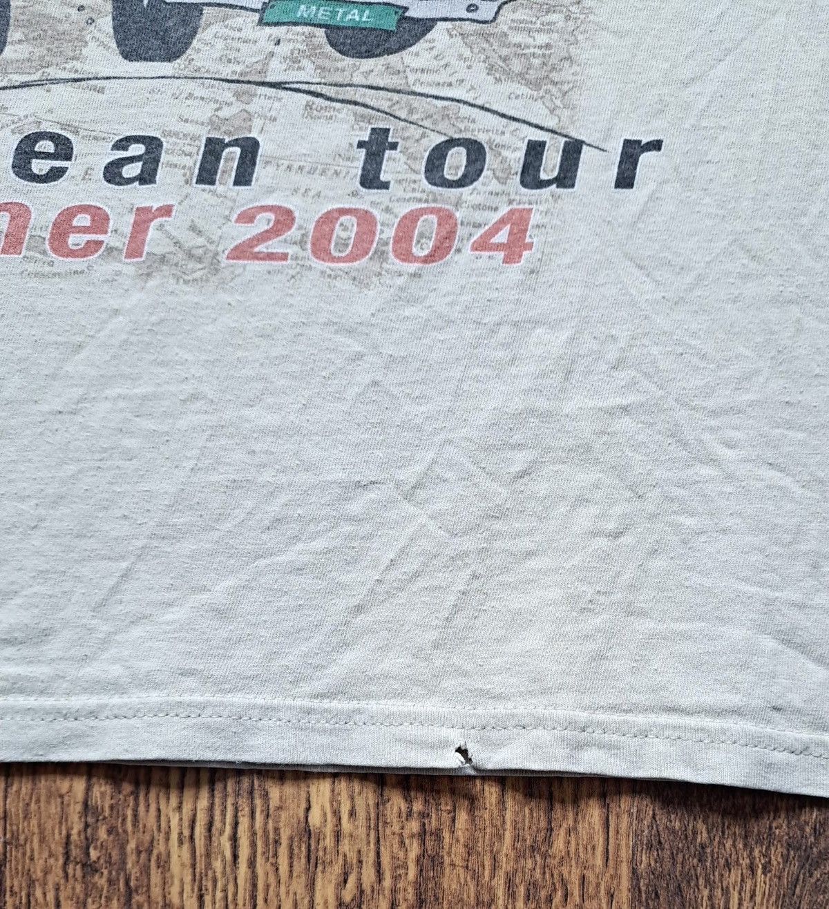 Band Tees METALLICA x Vintage Tour T-Shirt 2004 Size US XL / EU 56 / 4 - 5 Thumbnail