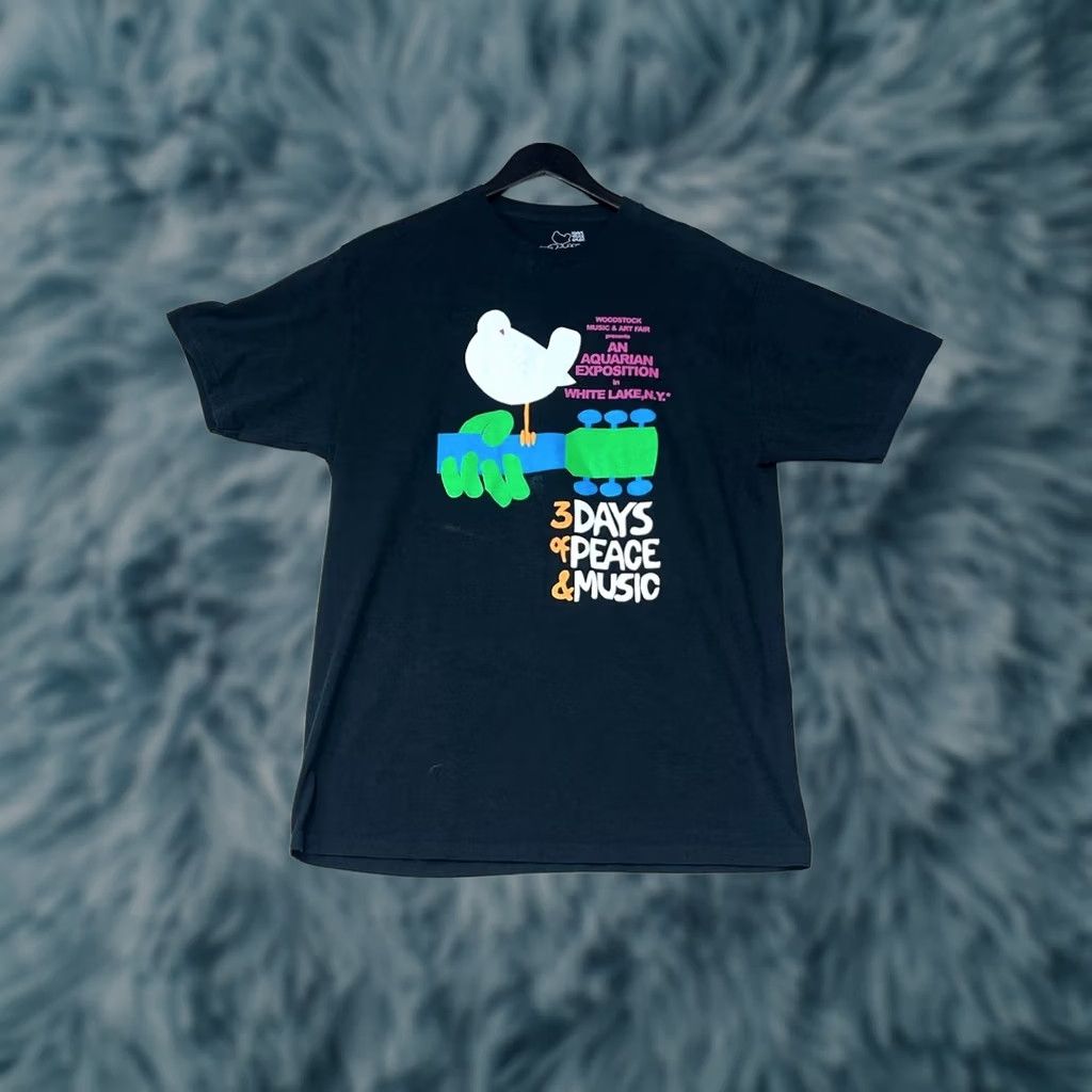 Vintage Woodstock T-Shirt Black XL Unisex Adults Short Sleeve Peace 60s Love Music Mens Size US XL / EU 56 / 4 - 1 Thumbnail