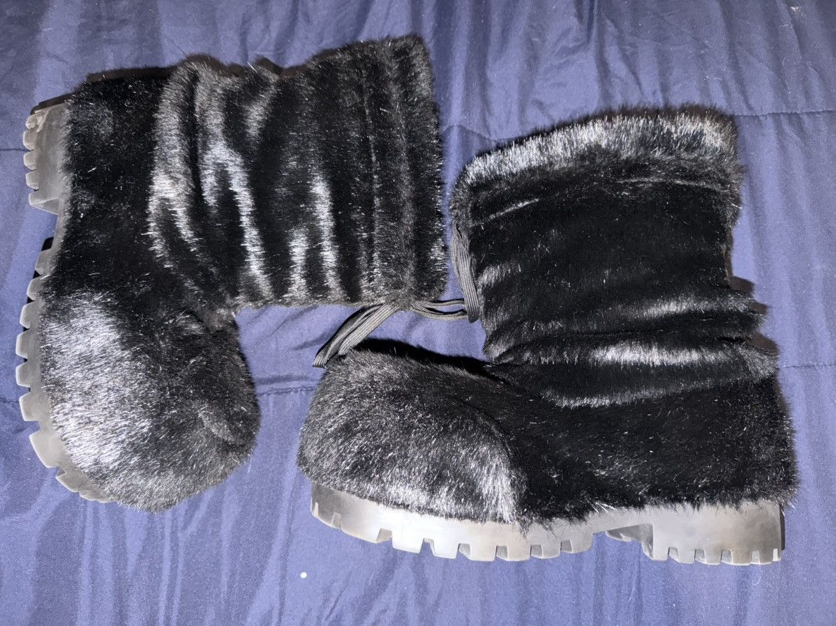 Balenciaga Alaska fur boot Size US 10 / EU 43 - 8 Thumbnail