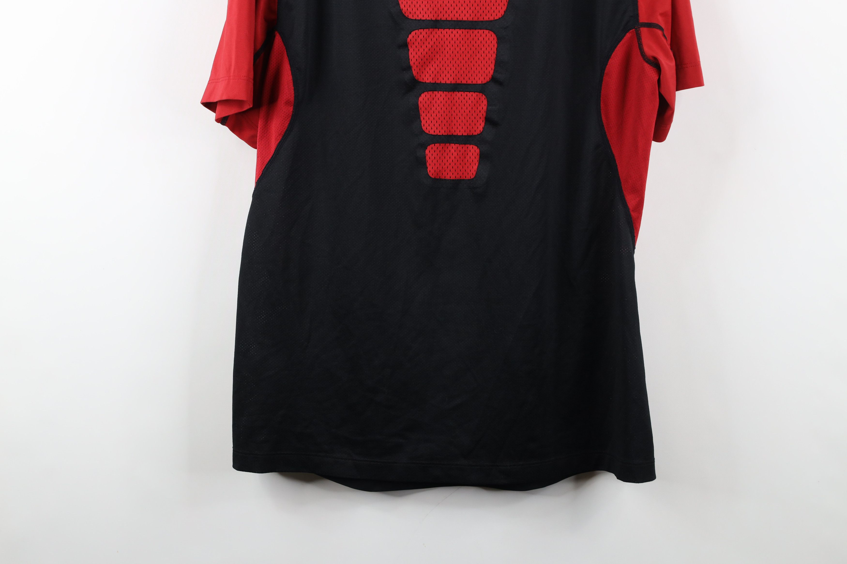 Nike × Vintage Nike Pro Combat Fitted Vented Training Gym T-Shirt Black Size US L / EU 52-54 / 3 - 15 Thumbnail