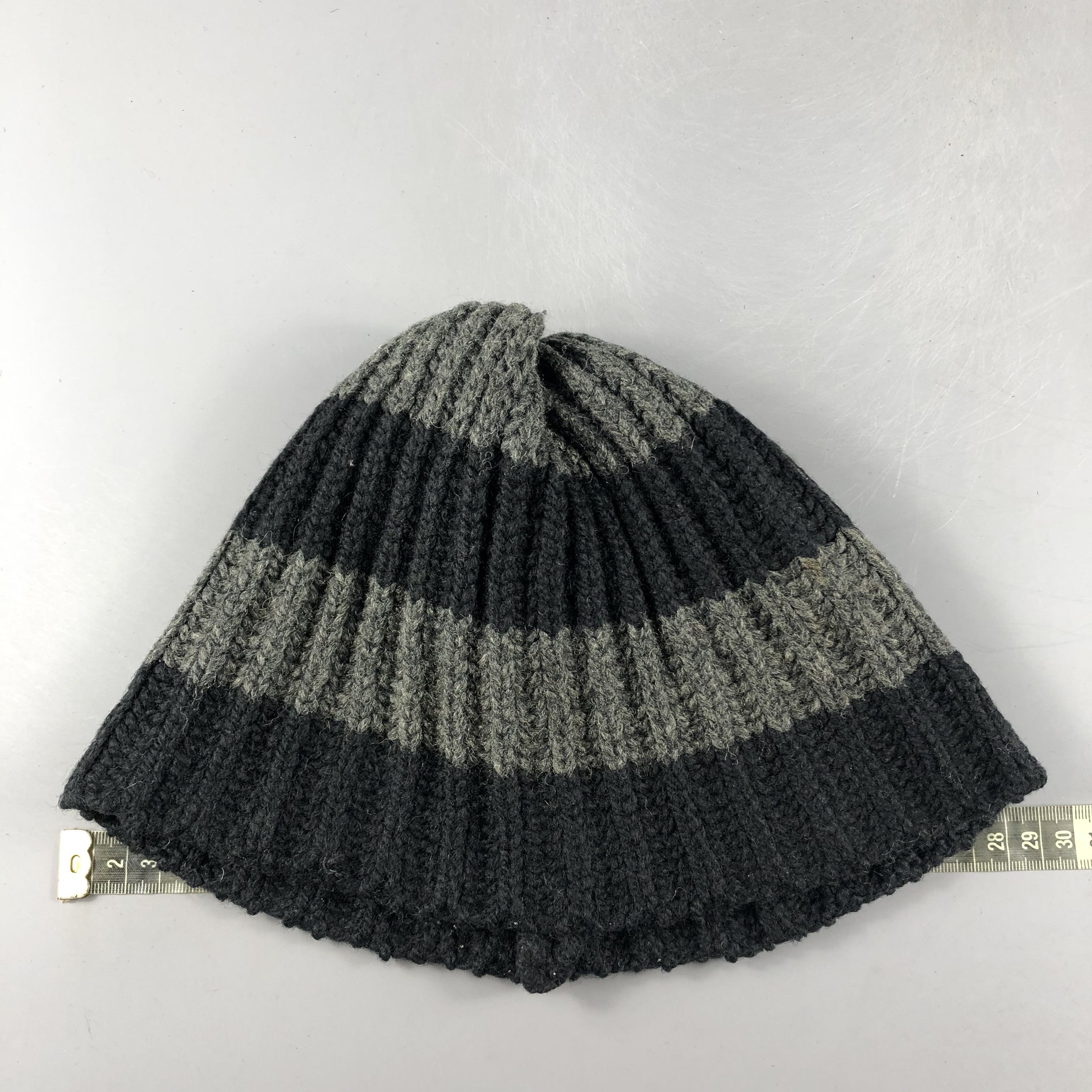 Vintage British Wool Stripe Beanie Snow Hat Snow Cap -D282 Size ONE SIZE - 3 Thumbnail