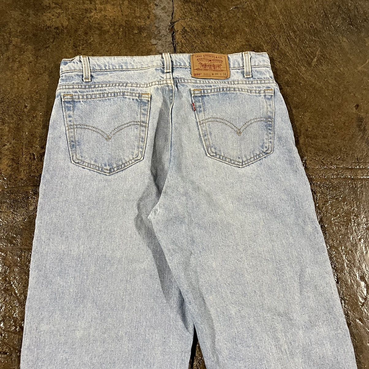 Levi's × Vintage Crazy Vintage 90s Levi's 550 Faded Light Wash Skater Jeans Size US 36 / EU 52 - 3 Thumbnail