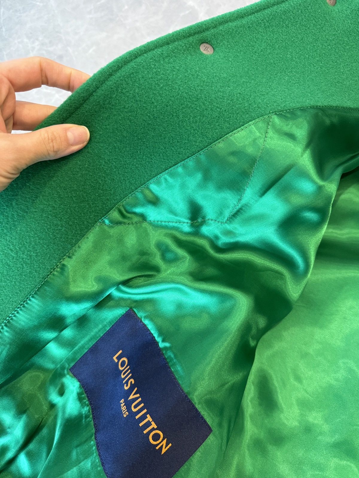 Louis Vuitton Louis Vuitton Green & White Varsity Leather Jacket Size US L / EU 52-54 / 3 - 19 Thumbnail