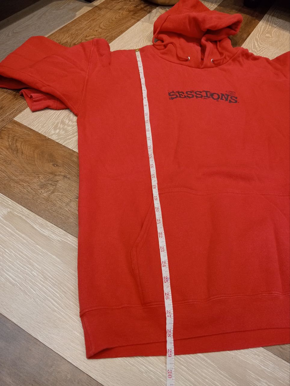 Sessions VINTAGE SESSIONS SKATEBOARDS OVERSIZED HOODIE - SIZE L - RED Size US L / EU 52-54 / 3 - 11 Thumbnail