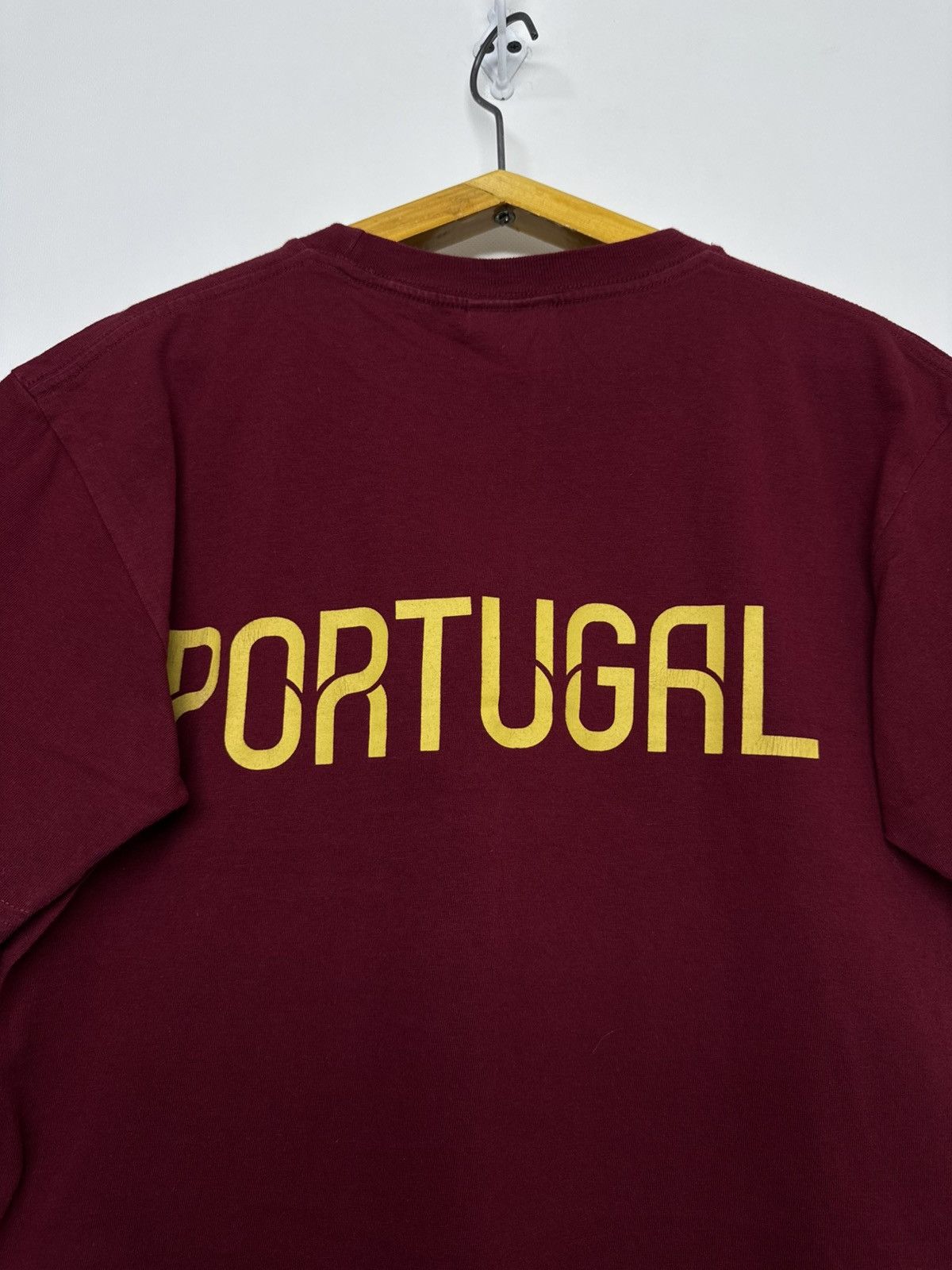Nike Vintage Y2k Nike Portugal Football Center Swoosh T-shirt Size US S / EU 44-46 / 1 - 6 Thumbnail