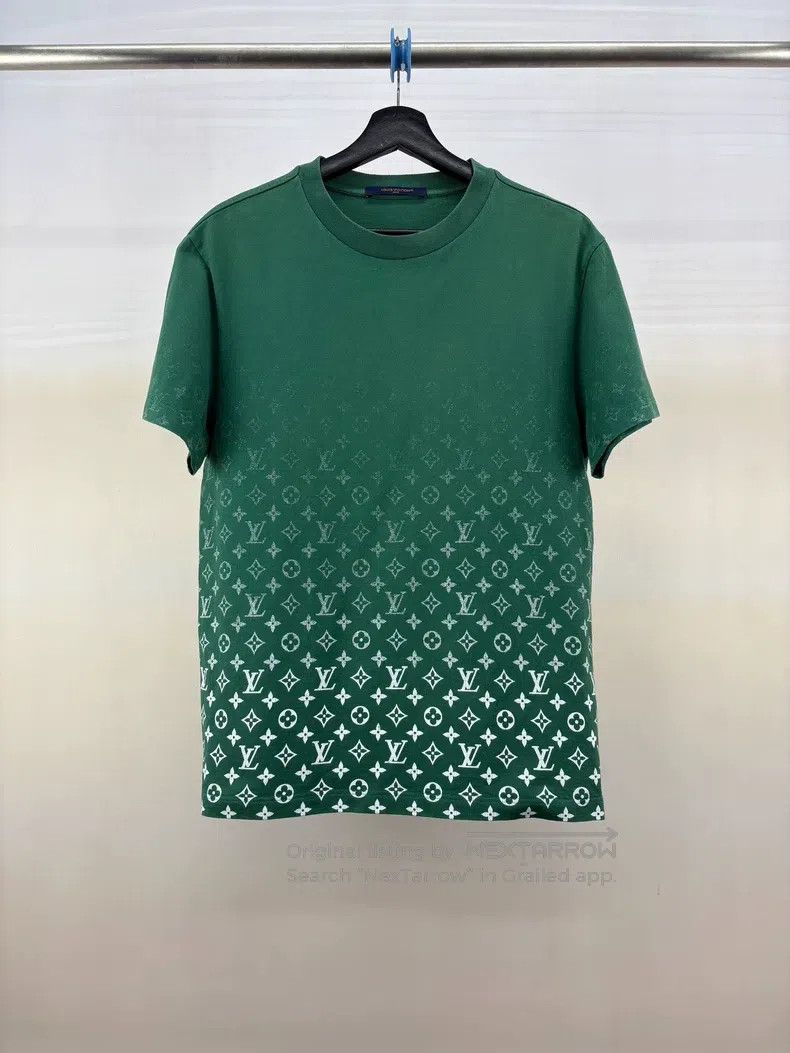 Louis Vuitton Louis Vuitton Green gradient full print short sleeve Size US M / EU 48-50 / 2 - 1 Thumbnail