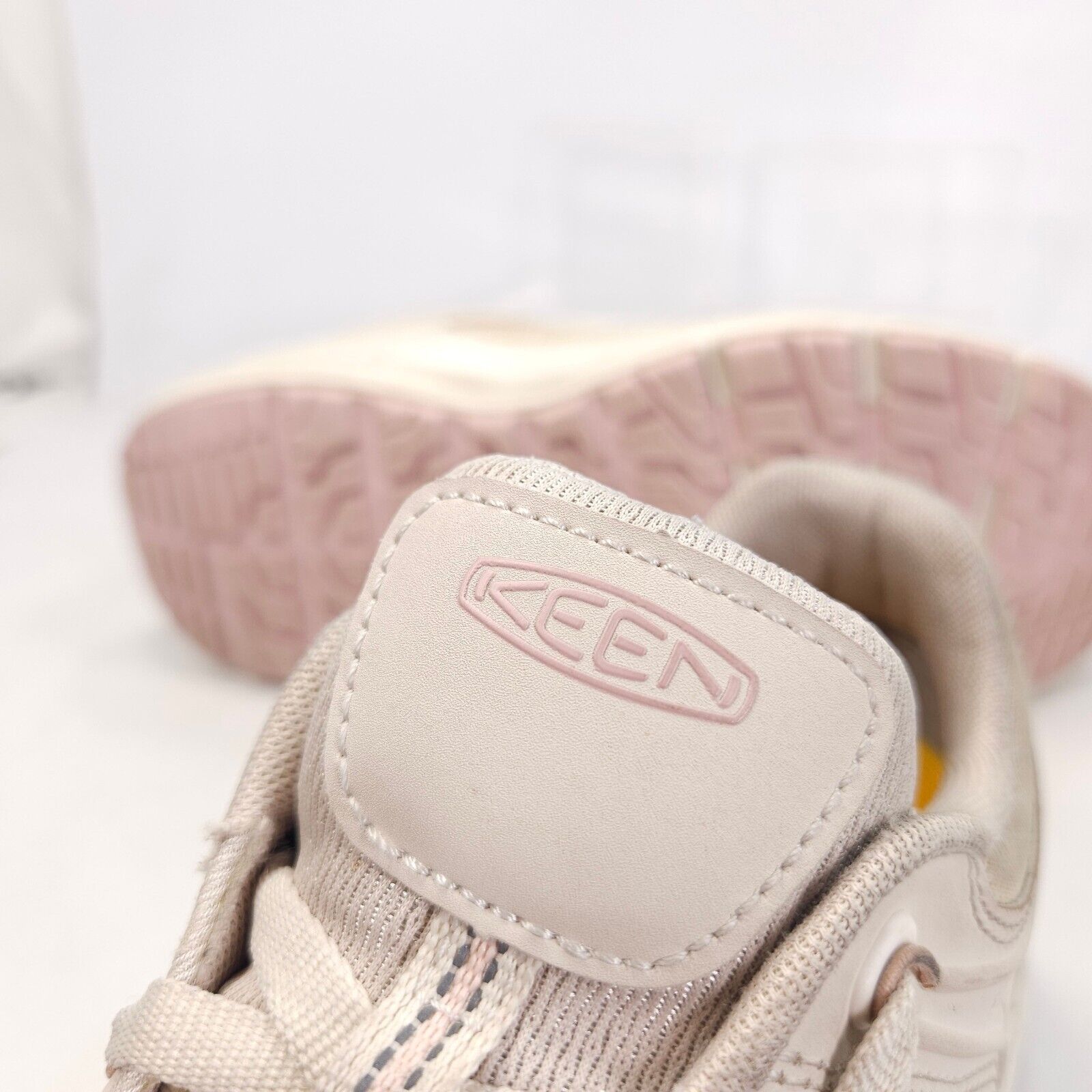 KEEN Keen Utility Steel Toe Shoe Womens Size 9.5 F2413-18 White Size US 9.5 / IT 39.5 - 11 Thumbnail