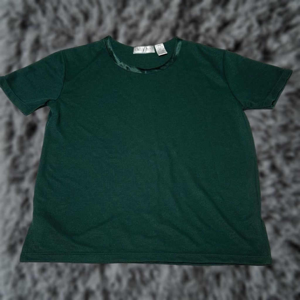 Vintage VINTAGE Emily Rose T-Shirt Shirt Women M Green Satin Neck 80s 90s Christmas Holiday Whimsigoth Retro Korea Ribbed Size M / US 6-8 / IT 42-44 - 1 Thumbnail