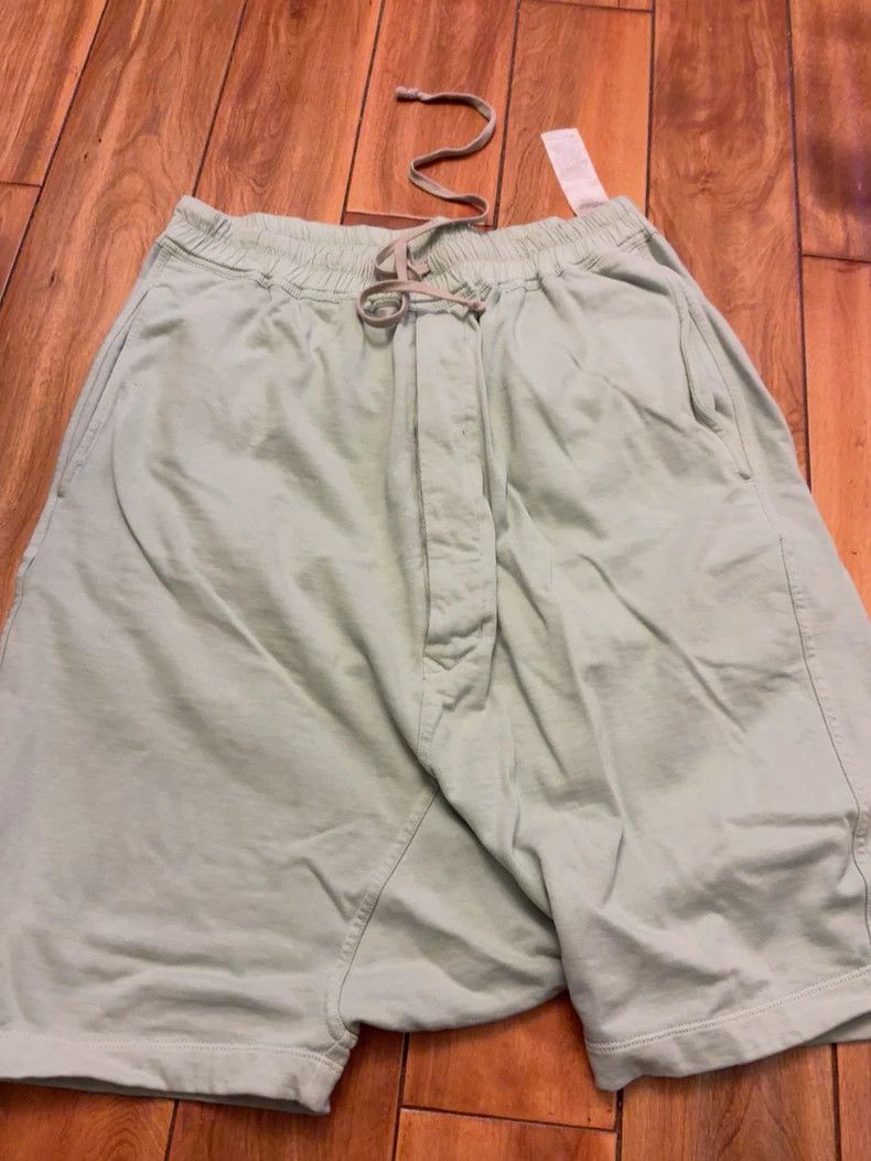 Rick Owens Men's Gray Casual Shorts - dmc