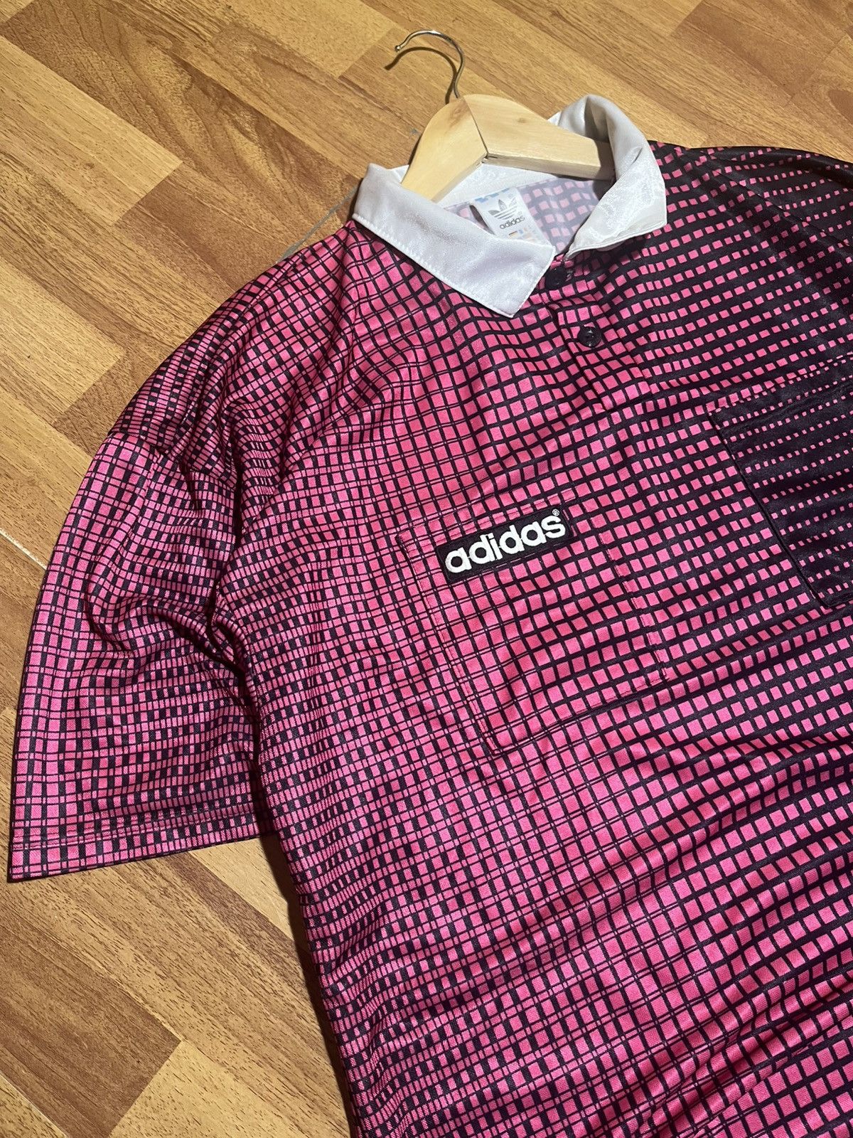 Adidas Adidas Vintage Vintage Adidas Referee Soccer Jersey T Shirt Size US XL / EU 56 / 4 - 2 Thumbnail