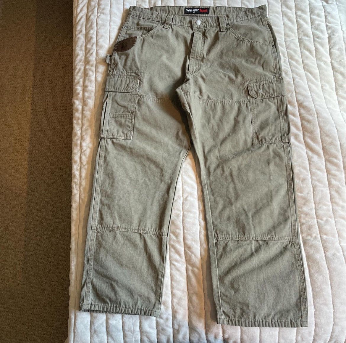 Vintage × Wrangler 38x30 Wrangler Baggy Tan Cargo Workwear Pants Size US 38 / EU 54 - 1 Thumbnail