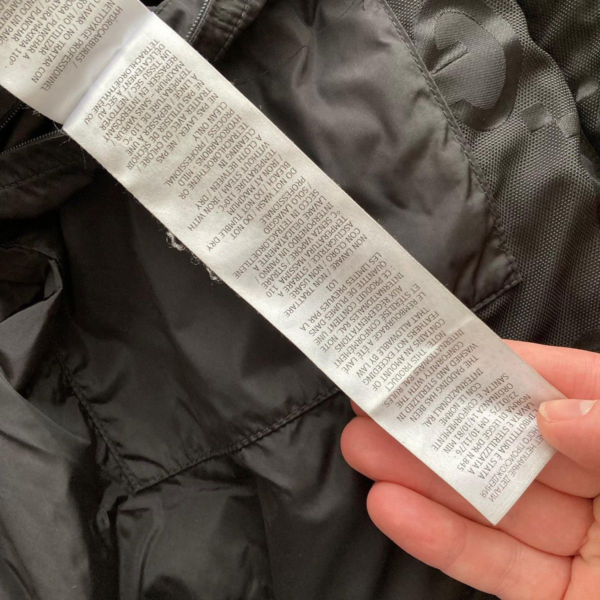 Gucci Gucci jumbo logo jacket goose down size 44 black GG Size US S / EU 44-46 / 1 - 3 Thumbnail