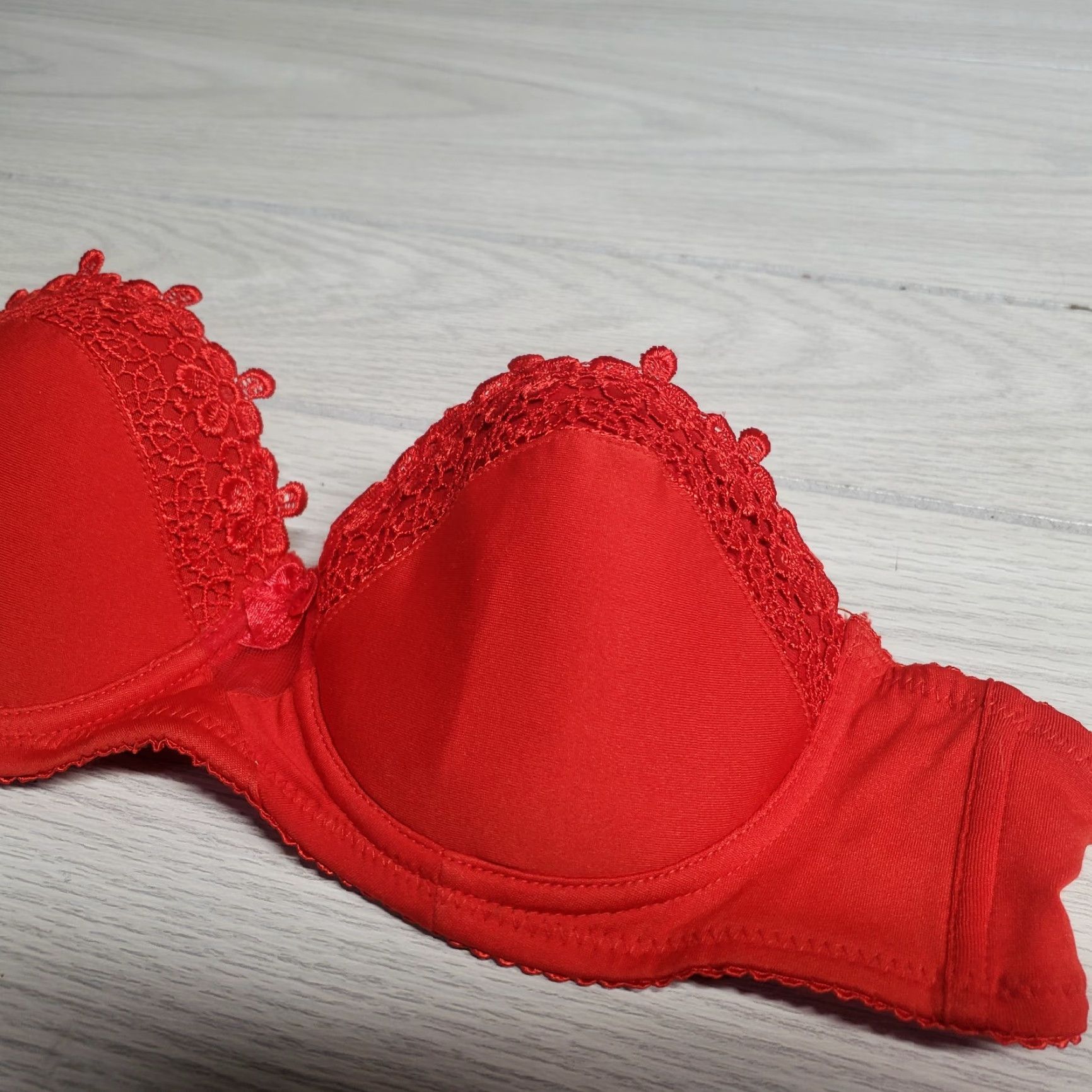Vintage Fashion Enhancers Bra Red Strapless Women's 34A Shirt Womens 34A Red Strapless Bra Size ONE SIZE - 2 Thumbnail