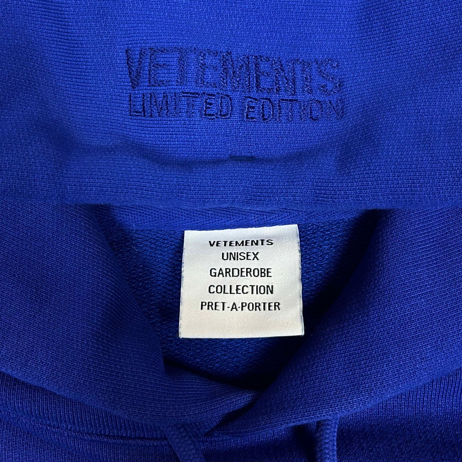 Vetements Vetements Blue Dolphins Heart Logo Hoodie Size US XXL / EU 58 / 5 - 7 Thumbnail
