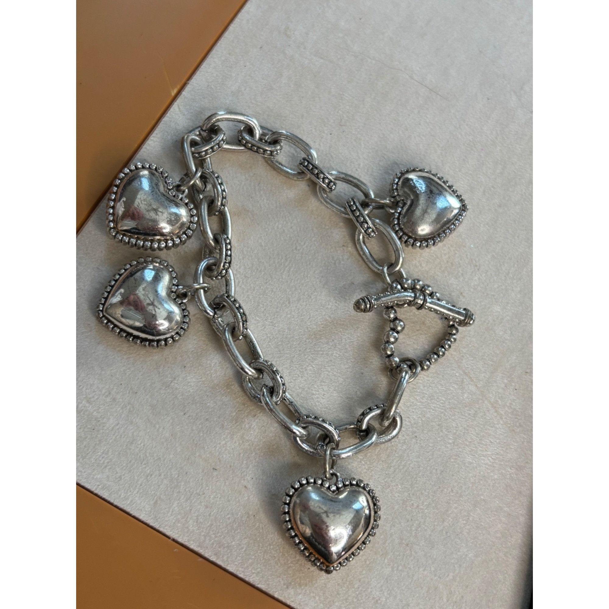 Other Heart Charm Silver Tone Bracelet With Toggle Clasp 7.5" Size ONE SIZE - 5 Thumbnail