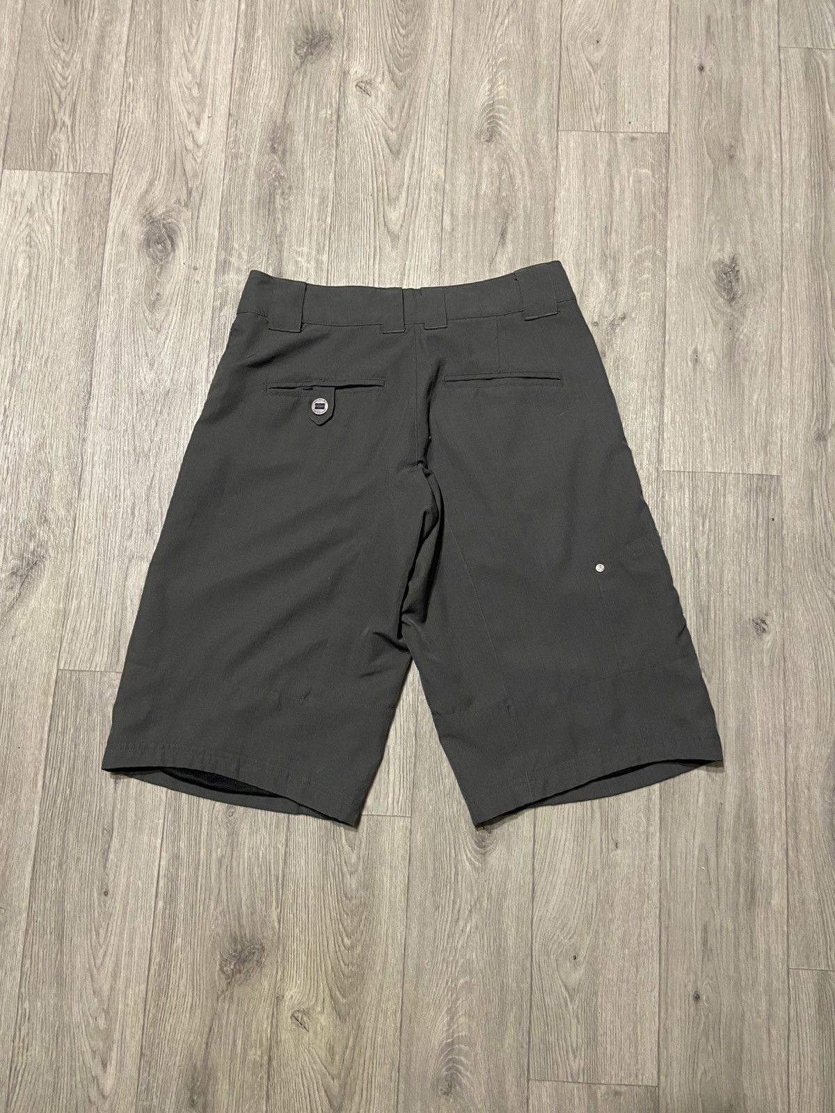 Oakley Vintage Oakley Shorts Size US 29 - 7 Thumbnail