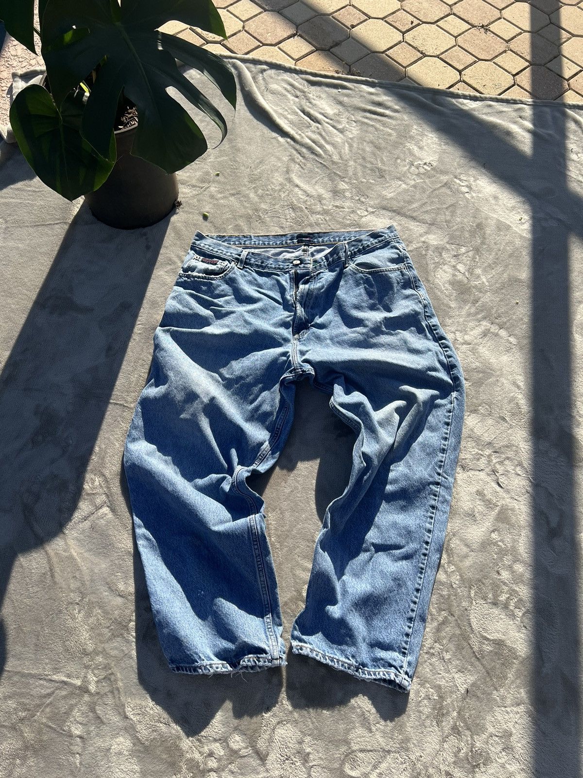 Tommy Hilfiger Vintage 90’s Baggy Tommy Hilfiger Jeans Big Logo Size US 36 / EU 52 - 3 Thumbnail