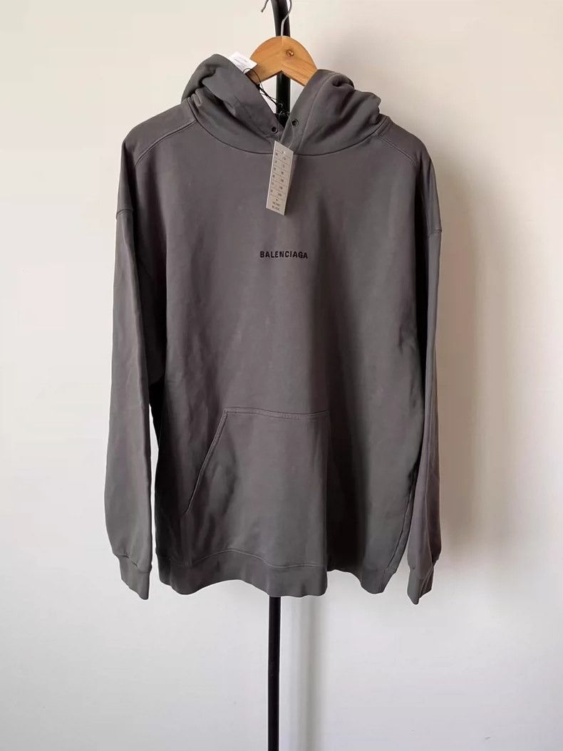 Balenciaga Balenciaga Solid Logo Long Sleeve Hoodie Size US L / EU 52-54 / 3 - 1 Thumbnail