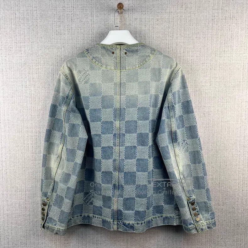 Louis Vuitton Louis Vuitton SS24 Plaid Full Print Crew Neck Single-Breas Size US S / EU 44-46 / 1 - 3 Thumbnail