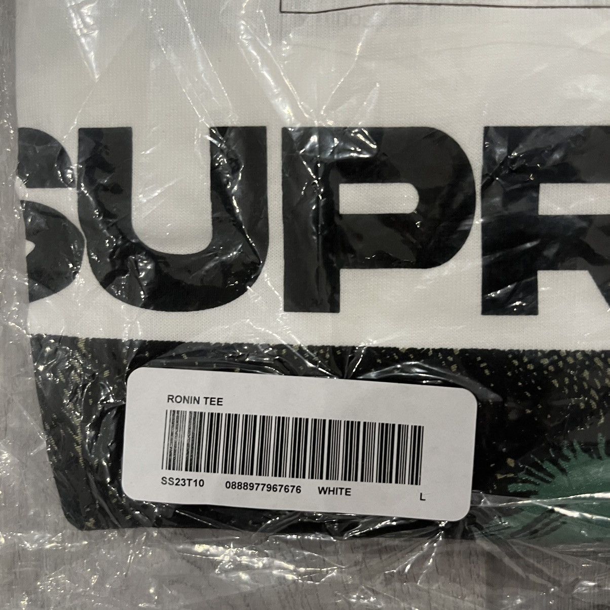 Supreme Supreme Ronin Tee Large Size US L / EU 52-54 / 3 - 5 Thumbnail