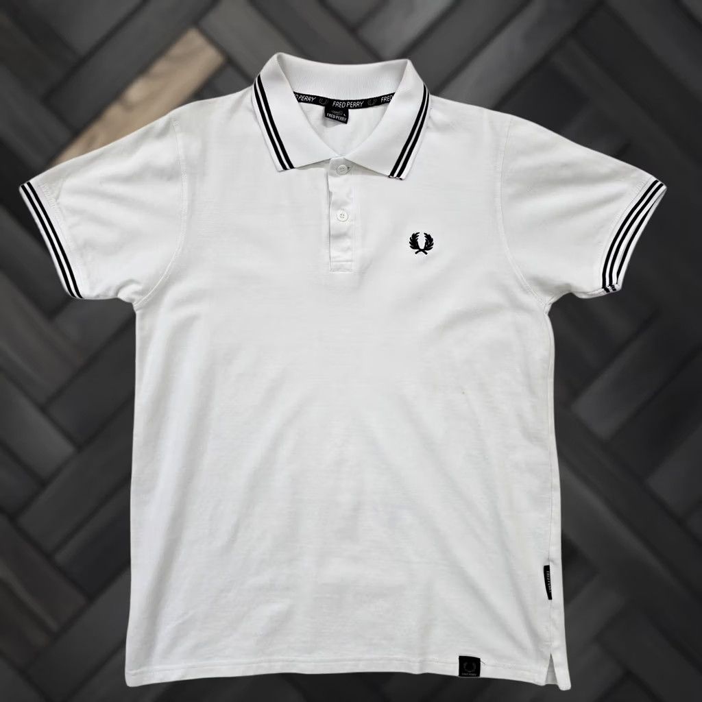 Fred Perry Fred Perry Men's White Twin Tipped Polo Shirt Size L Size US L / EU 52-54 / 3 - 1 Thumbnail