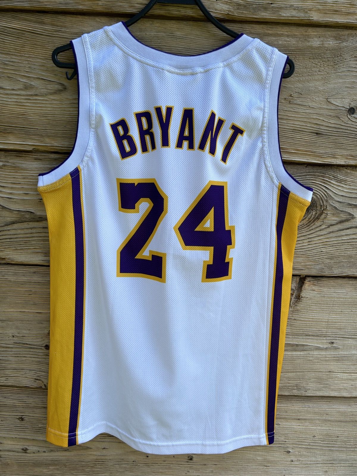 Champion Vintage Champion #24 Kobe Bryant Alternate Basketball Jersey Size US M / EU 48-50 / 2 - 1 Thumbnail