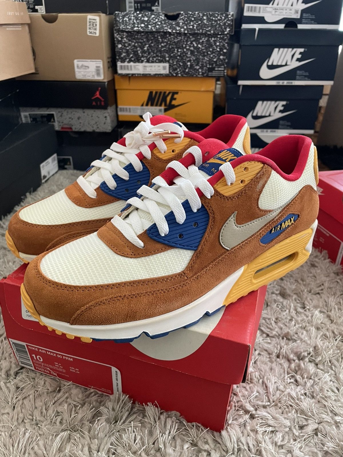 Nike Nike Air Max 90 Premium Curry Size US 10 / EU 43 - 1 Thumbnail