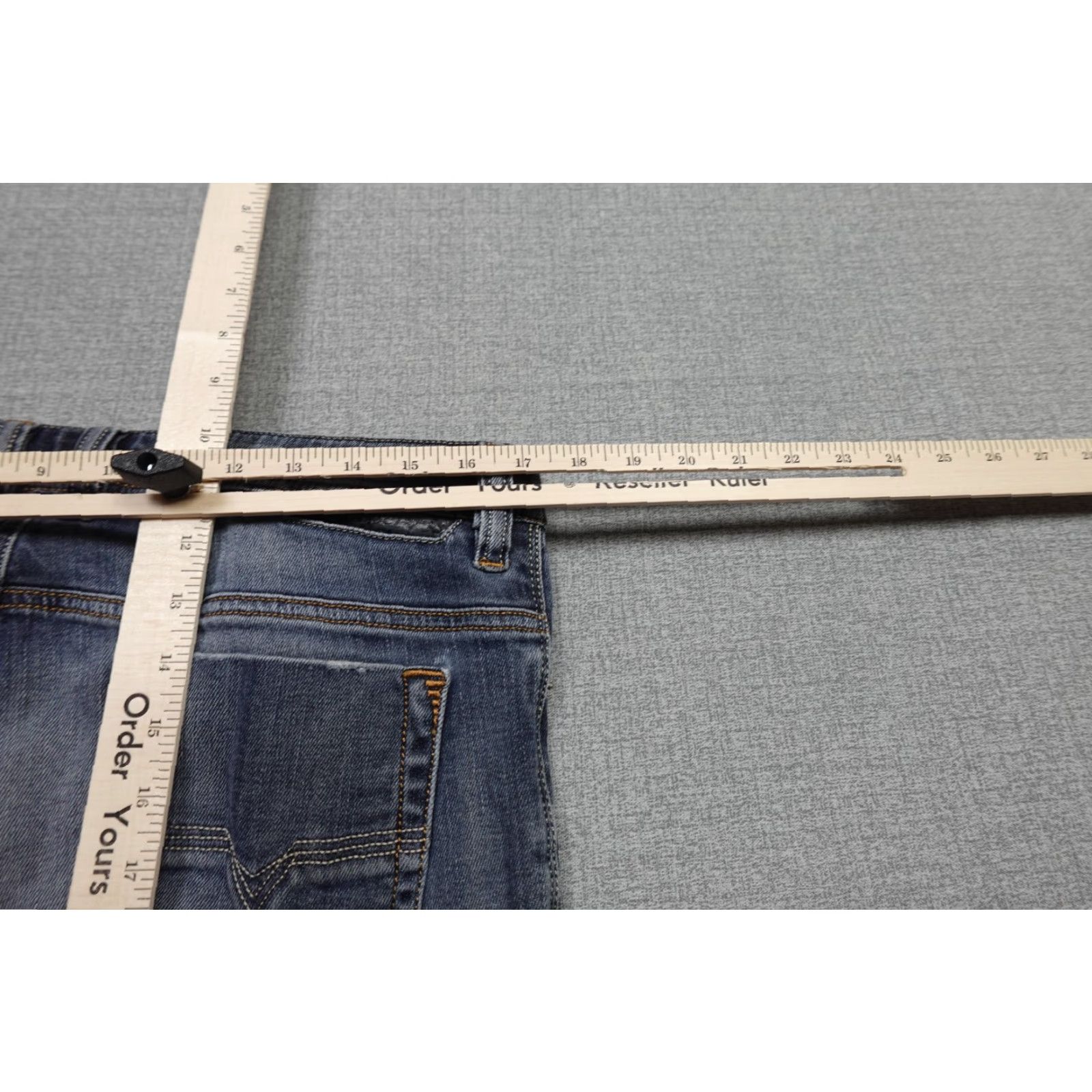 Diesel Diesel Jeans Mens 33x33 Blue Medium Wash Denim Mid Rise Rider Italy Classic Straight Pocket Set Size US 33 - 7 Thumbnail