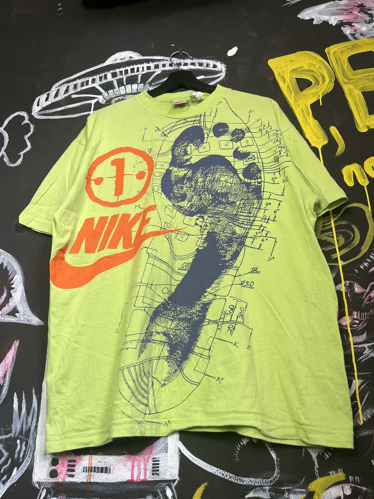 Nike × Vintage Vintage 90s Nike Logo Style T-shirt Size US L / EU 52-54 / 3 - 2 Thumbnail