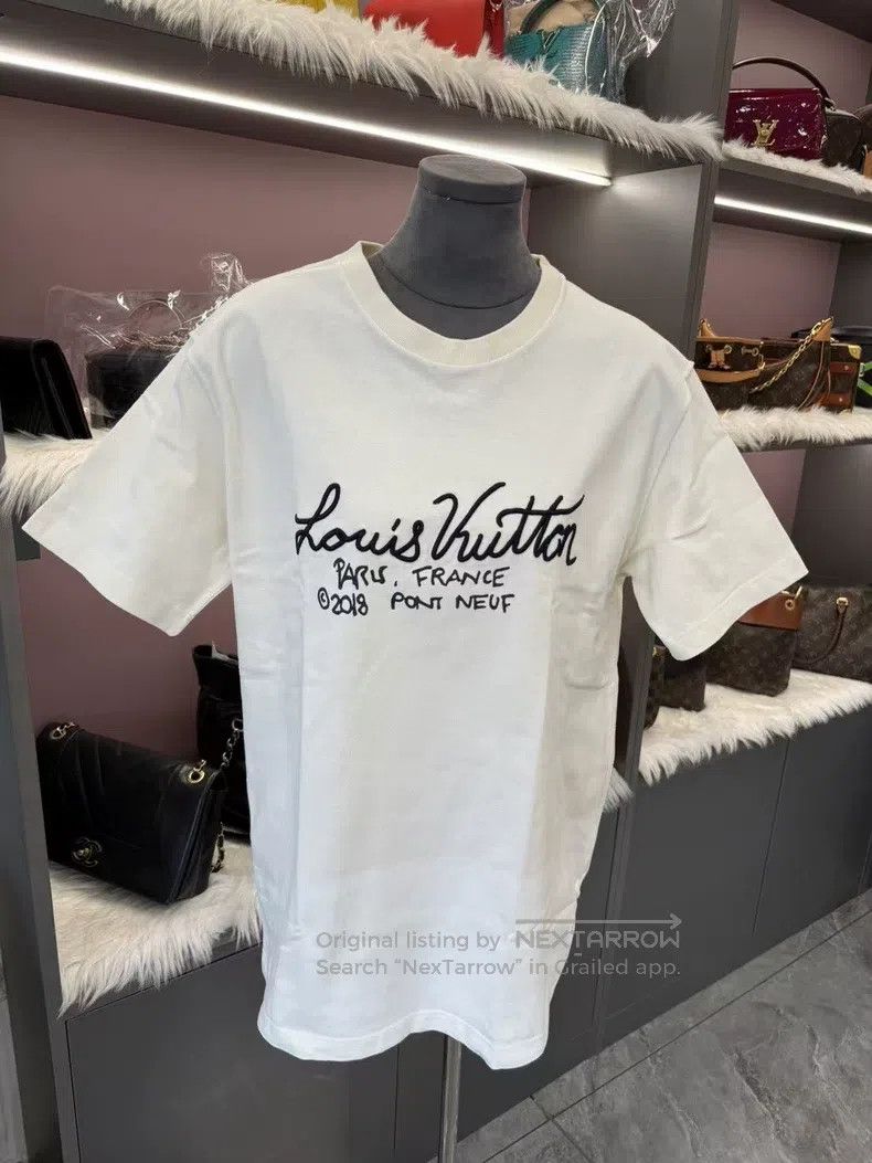 Louis Vuitton Louis Vuitton Cursive monogram embroidered half-sleeve T-s Size US L / EU 52-54 / 3 - 3 Thumbnail