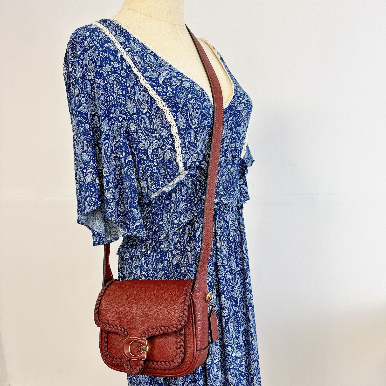 image of Coach Cj837 Tabby Messenger 19 Pebble Leather In Wine in Red, Women's