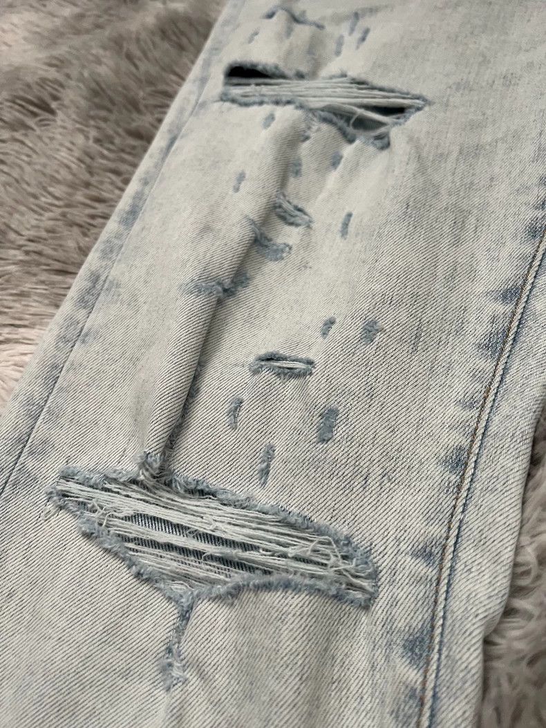 Amiri Amiri light wash big destroy jean Size US 30 / EU 46 - 3 Thumbnail