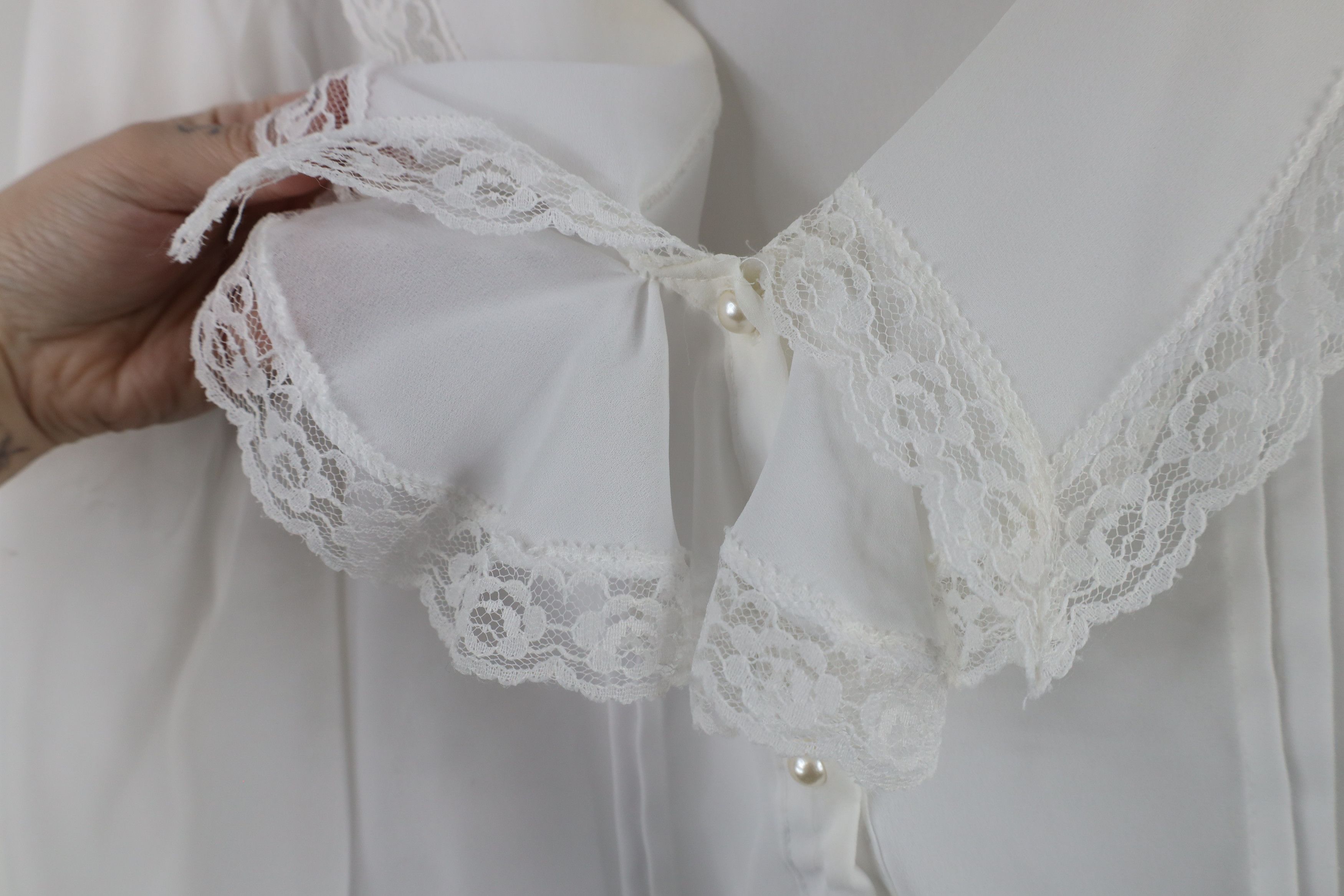 Vintage Vintage 90s Streetwear Lace Flower Frill Collar Button Shirt Size XXL / US 16-18 / IT 52-54 - 6 Thumbnail
