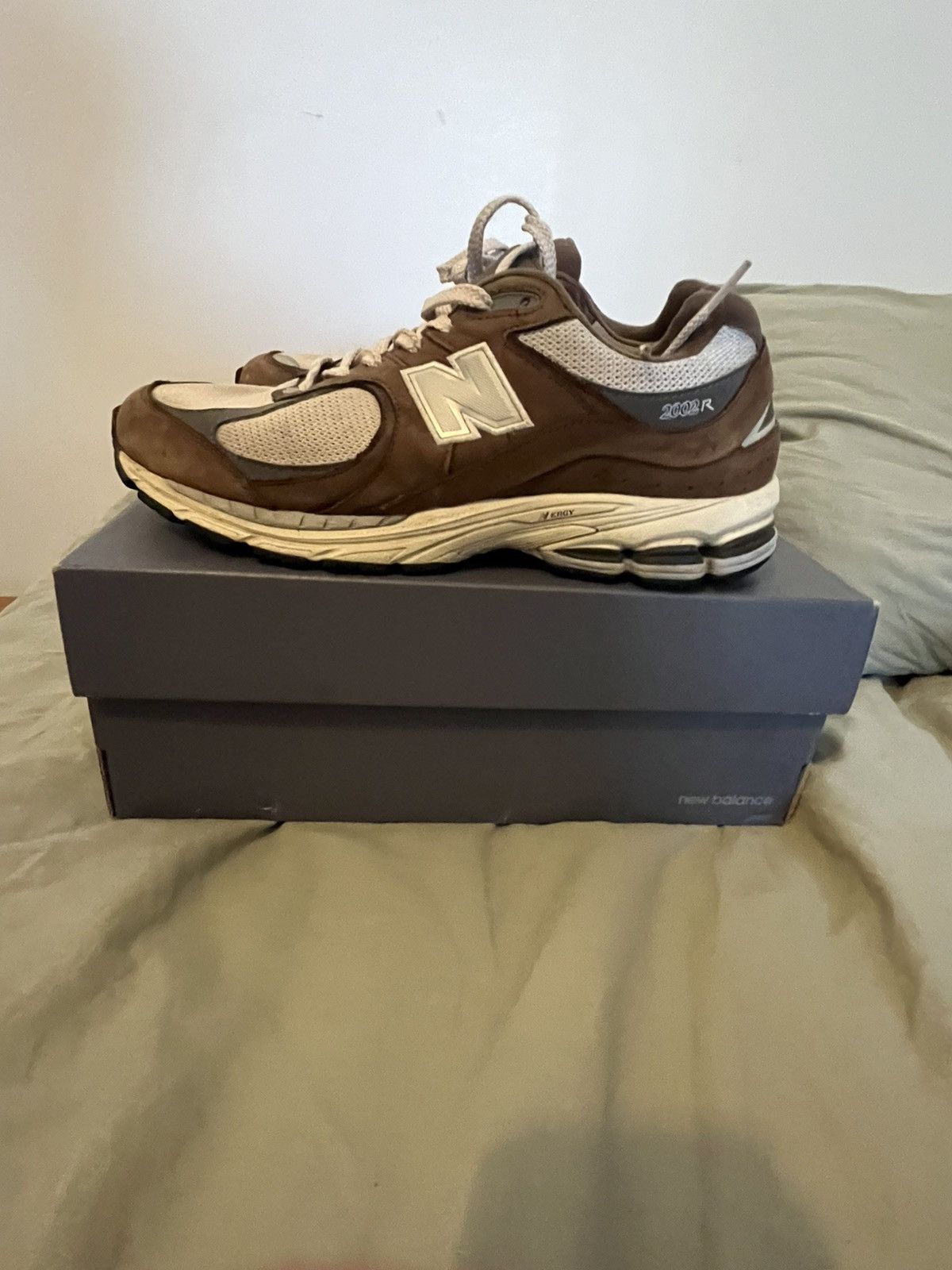 New Balance New balance 2002r Size US 9.5 / EU 42-43 - 1 Thumbnail