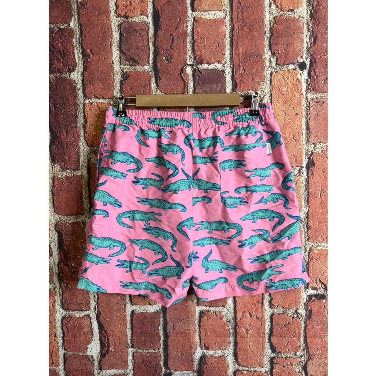 Chubbies Chubbies Trunks Men’s Medium Pink Alligators Beach Vintage No Size US 31 - 2 Thumbnail