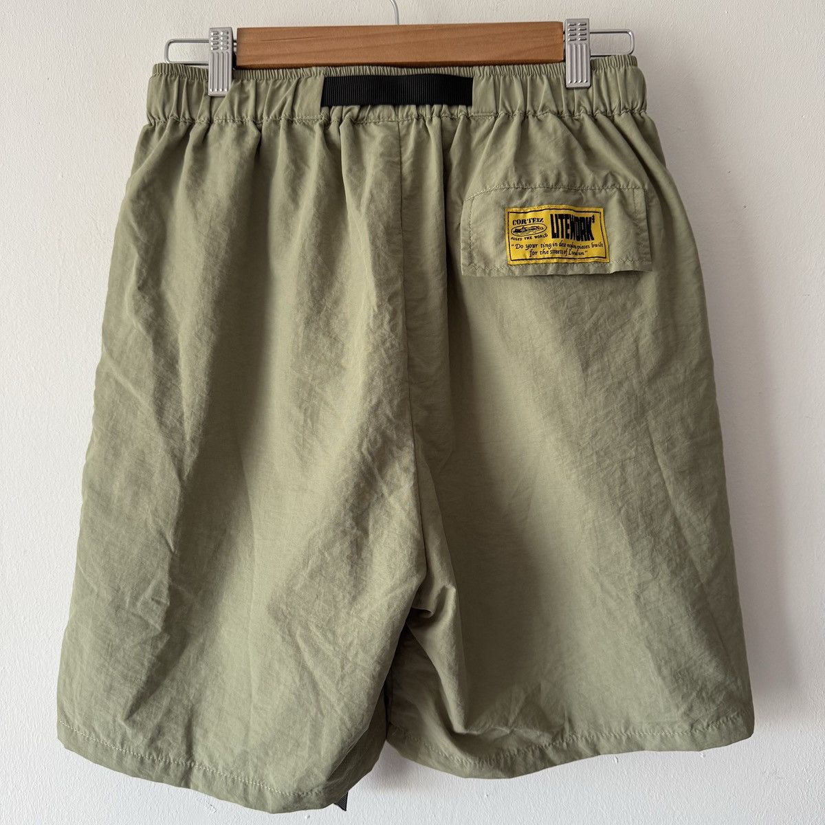 Corteiz Corteiz Nylon Khaki Shorts Size US 32 / EU 48 - 2 Thumbnail