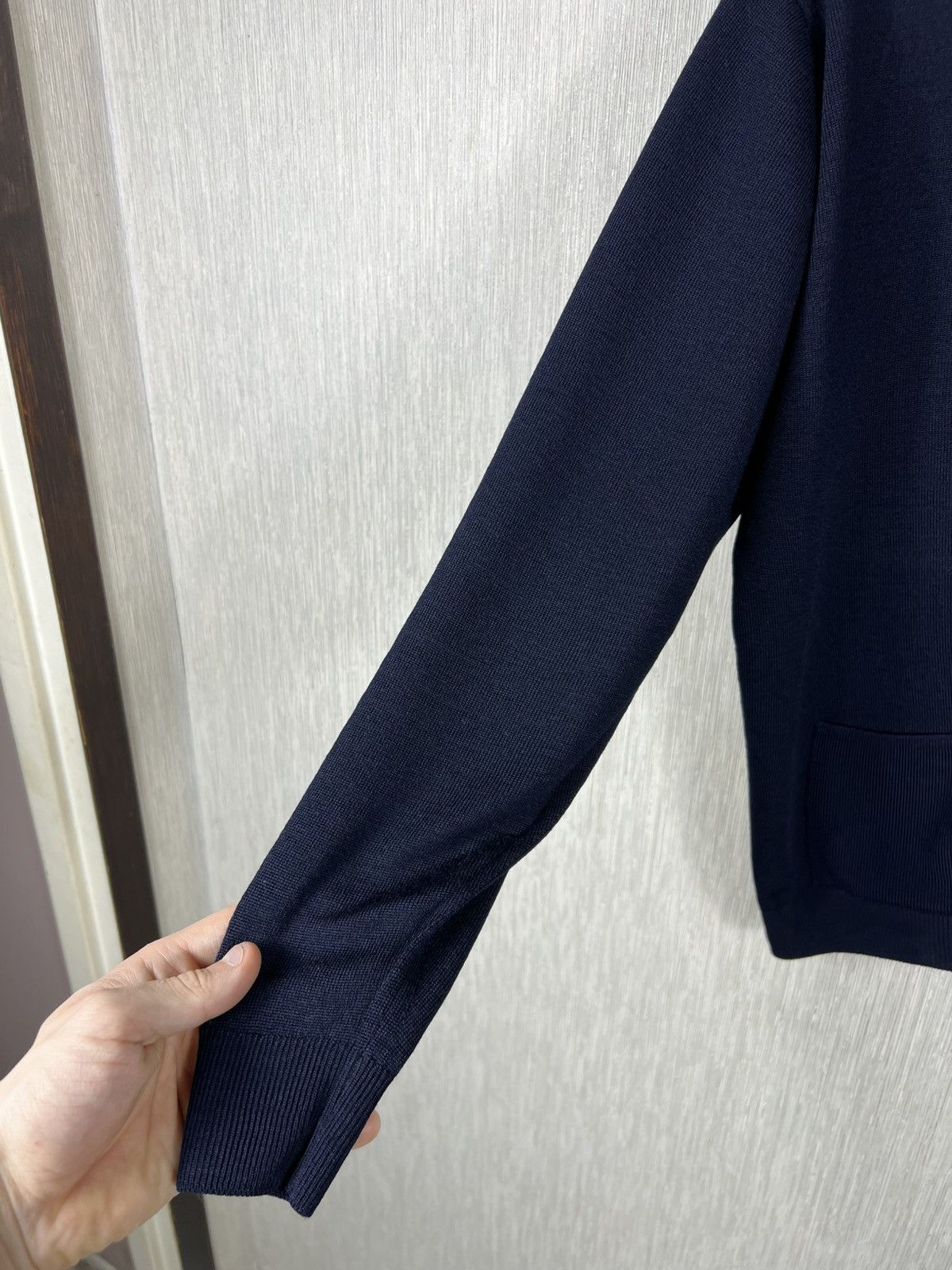 Burberry Vintage 90s Burberrys merino wool navy old money cardigan Size M / US 6-8 / IT 42-44 - 9 Thumbnail