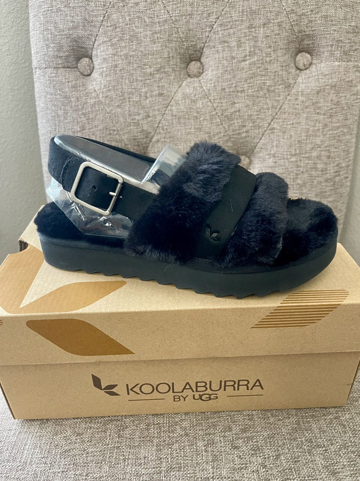 Ugg Koolaburra by UGG Fuzz'd Out Women's Sandal Slippers size 5 Size US 5 / IT 35 - 1 Thumbnail