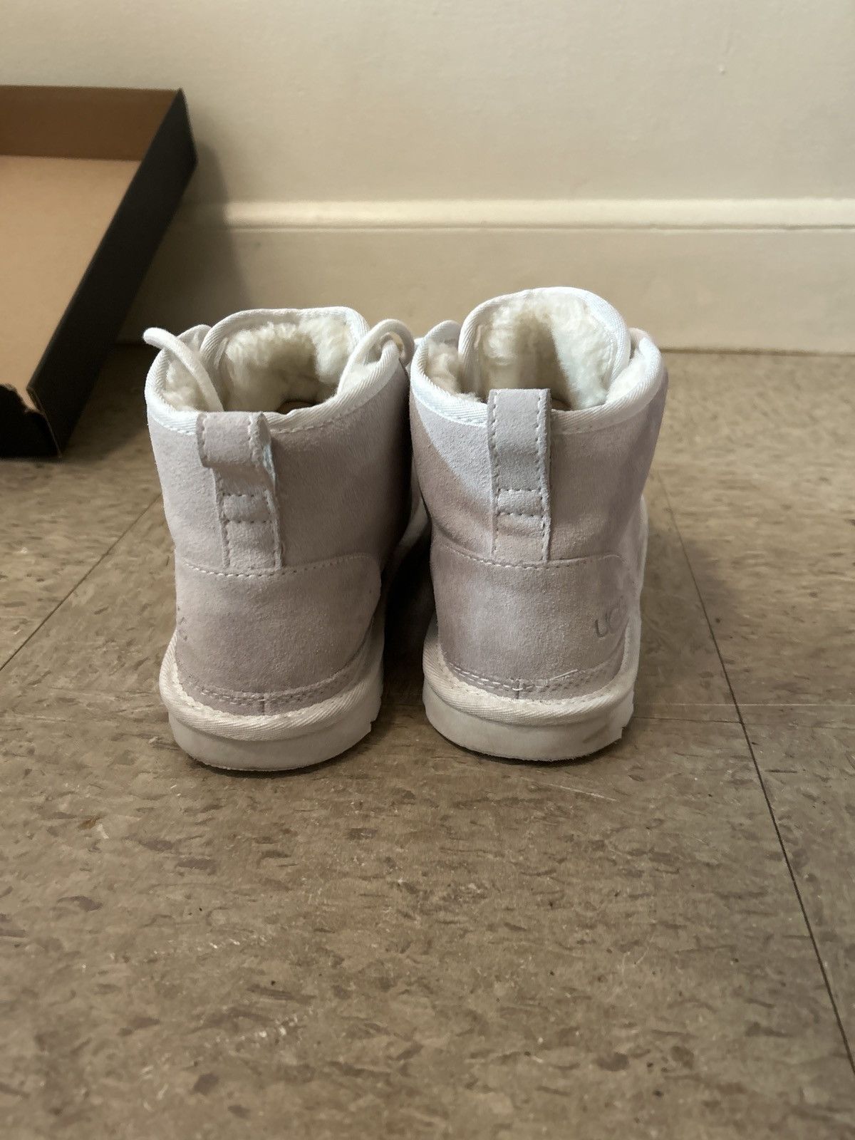 Ugg UGG Neumel Leather Chukka Size US 7 / EU 40 - 2 Thumbnail