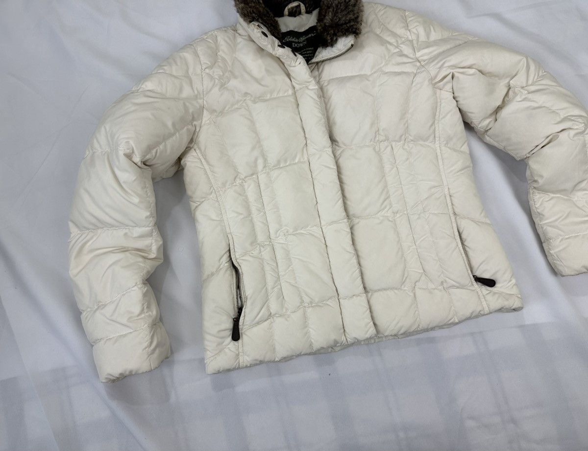 Eddie Bauer Vintage Women’s Eddie Bauer Down Jacket With Fur Size S Size S / US 4 / IT 40 - 2 Thumbnail